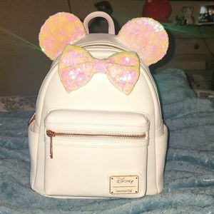 Iridescent White Minnie Mouse Loungefly Bag